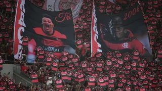 Flamengo e Corinthians disparam em ranking de redes no Brasil