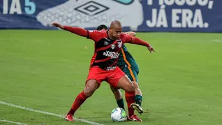 Athletico, difícil apostar; e o torcedor do Coritiba vai precisar de fé