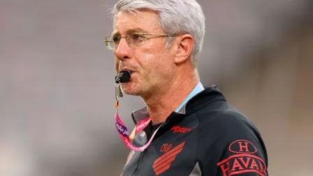 Jogador contestado no Athletico pode ter nova chance contra o Palmeiras