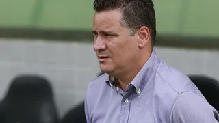 Novo auxiliar, Júlio Sérgio foi contratado pelo Coritiba em 2005, mas ficou apenas 15 dias