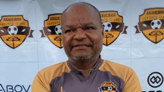 Adversário do Paraná Clube na Segundona anuncia saída de técnico