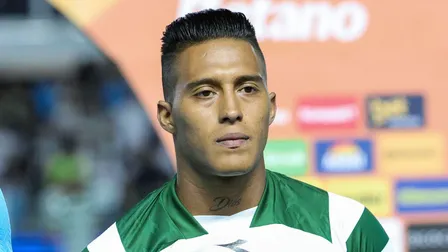 Capitão pede desculpa após vexame do Coritiba: “Assumir a responsabilidade”