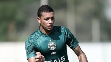 Coritiba tem desfalque e novidade da base contra Ituano; veja provável time