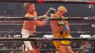 Ex-lutador do UFC é nocauteado por youtuber no primeiro round; veja o vídeo