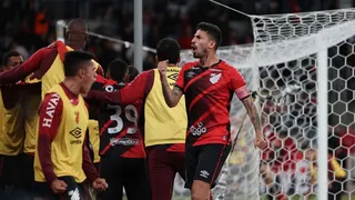 Jogadores revelam cobrança após goleada e confiança com chegada de Felipão