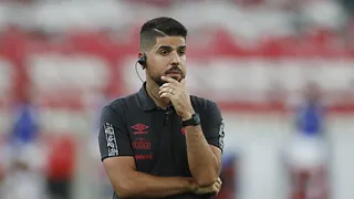 A exagerada paixão do futebol brasileiro por portugueses
