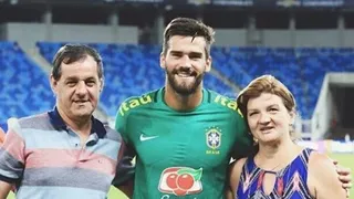 Pai dos goleiros Alisson e Muriel morre após mergulhar em barragem no RS