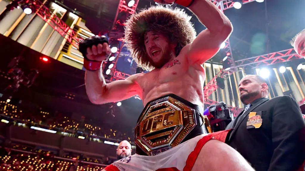 Merab Dvalishvili vence Umar Nurmagomedov no UFC 311. Foto: Icon sport