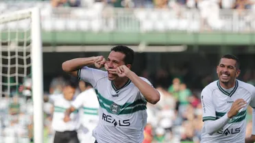 Coritiba vence com facilidade e garante vaga na semifinal