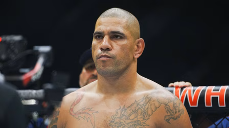 Poatan dispara contra árbitro polêmico do UFC: “Covarde”