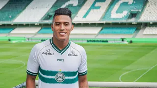 Coritiba oficializa chegada de volante colombiano: “Um dos maiores clubes do Brasil”