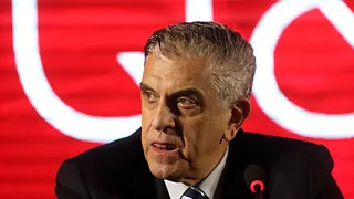Athletico e Coritiba: o preço do profissionalismo