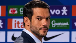 A encruzilhada do futebol brasileiro vai de estrangeiros aos jovens sem identidade com a seleção