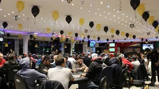 Casa de poker de Curitiba completa 4 anos com série de ótimos torneios