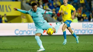 Vitor Roque estreia com vitória no Barcelona pelo Campeonato Espanhol