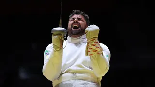 Jovane Guissone conquista prata na esgrima em cadeira de rodas