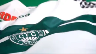 Coritiba mostra detalhes da nova camisa para a temporada