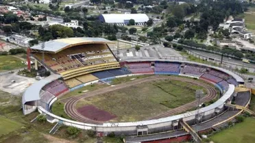 Pinheirão alviverde. Primeiro ato