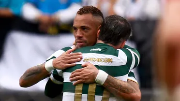 Coritiba mira Libertadores após atropelar Neymar e Santos