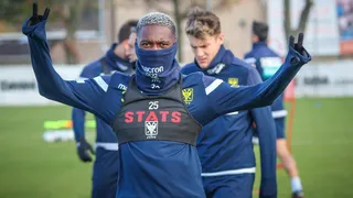 Ex-Paraná, Jhonny Lucas lamenta geladeira na Bélgica: “Quero jogar”