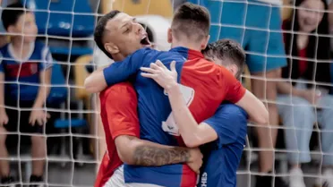 Paraná Clube se recupera da má fase com goleada no futsal