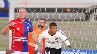 No clássico 100, Athletico vence o Paraná e embala com três vitórias seguidas
