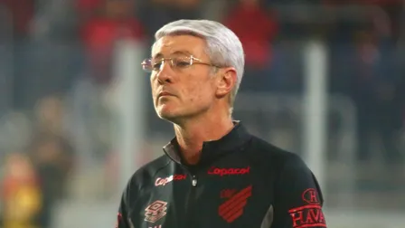 Odair Hellmann dispara após empate do Athletico e alfineta técnico do Grêmio