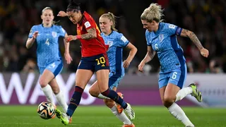 Espanha domina Inglaterra e conquista título inédito da Copa do Mundo feminina