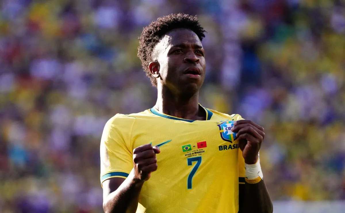 Vinicius Jr. comemora o gol de empate do Brasil contra Marrocos na estreia da Copa do Mundo de 2026.