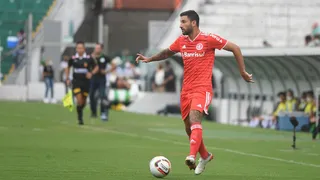 Coritiba busca terceiro reforço no Internacional e pode contratar Boschilia