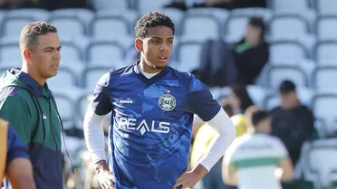 Zagueiro ganha espaço e Coritiba aumenta multa para valor milionário