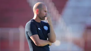 Técnico do Foz do Iguaçu pede demissão e revela convite de  ídolo do Coritiba
