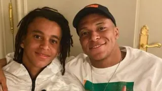 Quem é Ethan, irmão de Mbappé que pode substituí-lo no Paris Saint-Germain