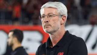 Artilheiro do Athletico entra na mira de clube brasileiro e deve sair