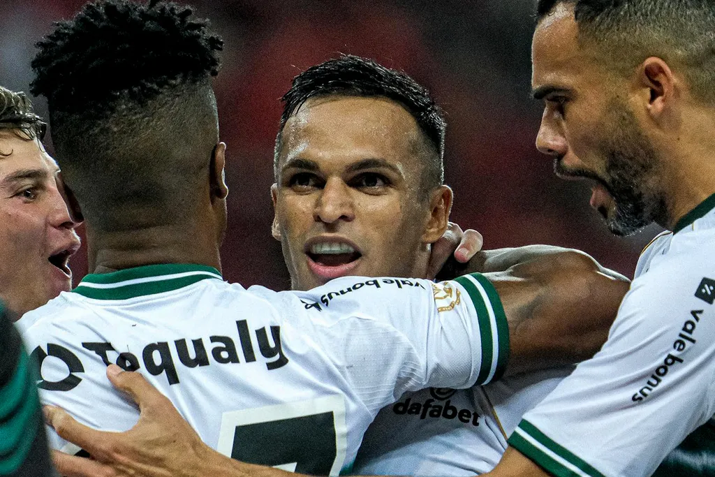 SC Internacional v Coritiba FC – Brasileirao Assai – Serie A 2023