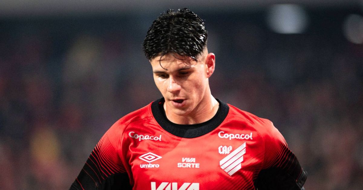 Zapelli runs out of patience at Athletico and leaving should be the solution