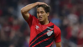 Pressionado, Athletico muda para visitar o Vila Nova; veja as escalações