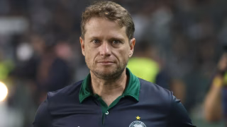 Seabra detona arbitragem após empate do Coritiba com o Vasco