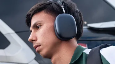 Coritiba acerta contrato mais longo do elenco com promessa da base