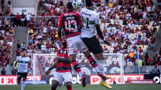 Coritiba é dominado pelo Flamengo e larga com derrota no Brasileirão