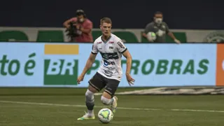 Coritiba acerta renovação de contratos de Henrique Vermudt e Edson Carioca
