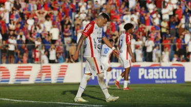 Liliu faz dois, mas se irrita com atitude do Tricolor: “Reflexo da semana”
