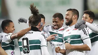 Forte na marcação, controle da bola e aproveitamento ofensivo. Os números do Coritiba