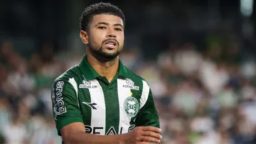 Fim da parceria? Coritiba enfrenta problemas com fornecedora de material