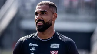 Goleiro ex-Paraná e campeão da Copinha com Corinthians busca título com Rio Branco