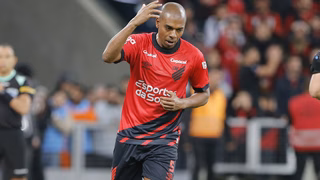 Athletico terá mudanças para a partida contra o Atlético-MG
