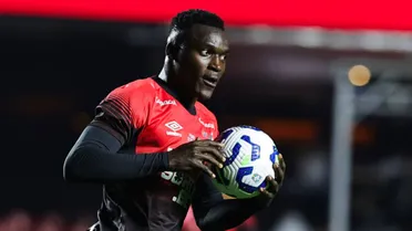 São Paulo sai na frente, mas Athletico segue vivo na Copa do Brasil