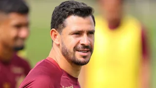 Veterano rescinde com o Athletico e fica livre no mercado