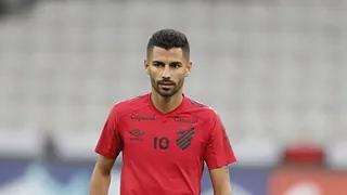 Empresário detona Athletico por não usar Jorginho e indica saída: “Escolha errada”