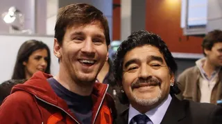 Morreu Maradona: maior do que Messi, menor do que Pelé